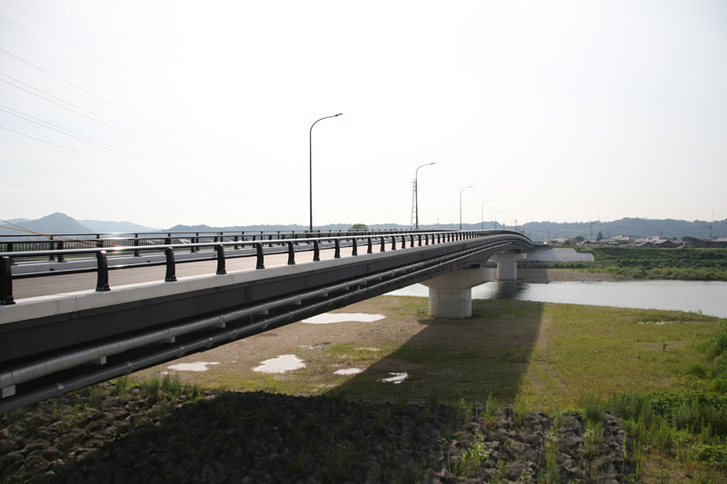小野市の粟田橋が開通しました。