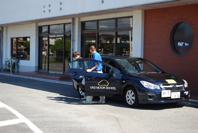 ブリヂストン　フローテック様交通安全講習を小野自動車教習所で実施いたしました。